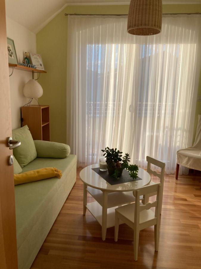 Natasha'S Garden House Apartment Dol pri Ljubljani Ngoại thất bức ảnh