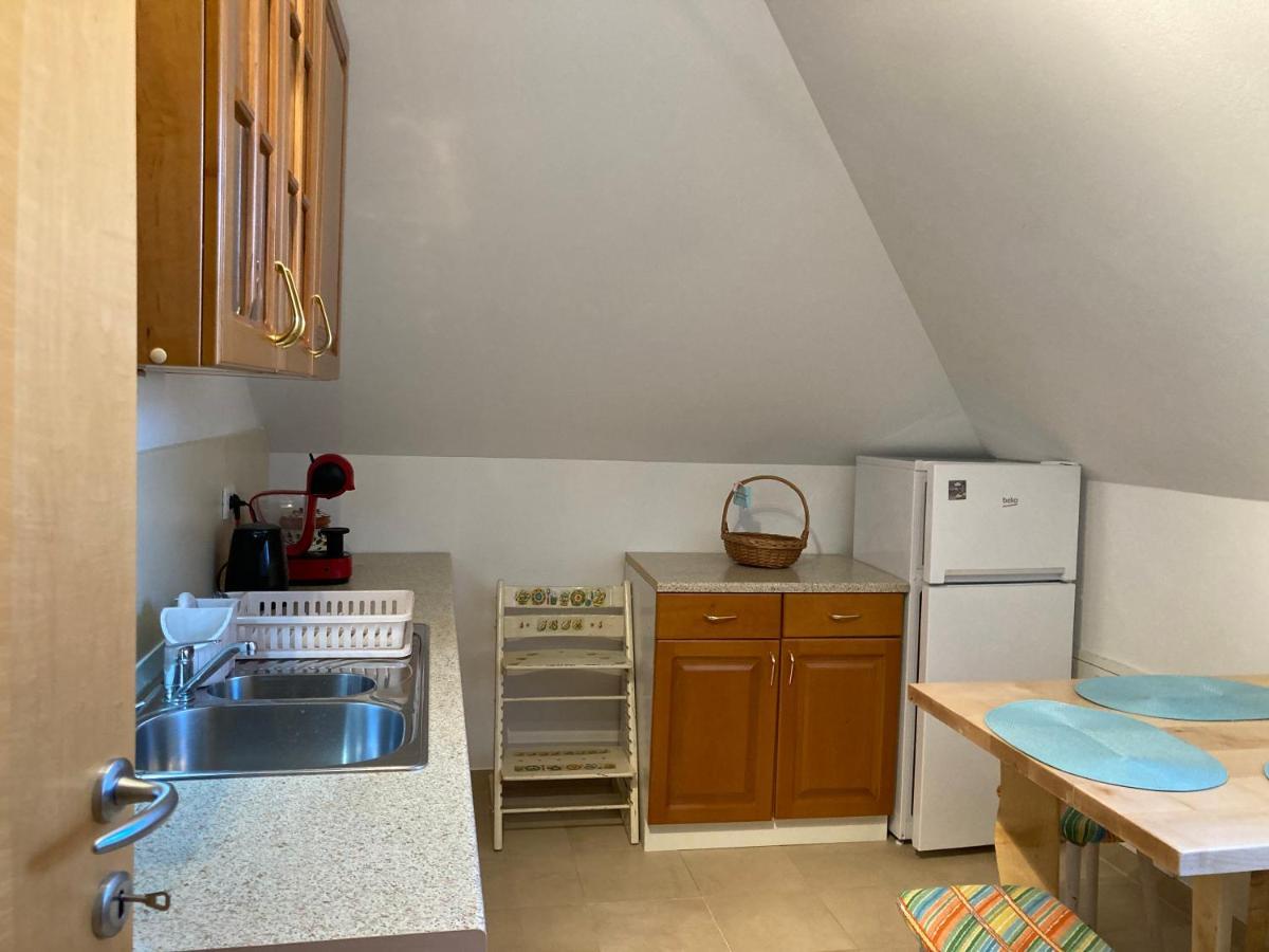 Natasha'S Garden House Apartment Dol pri Ljubljani Ngoại thất bức ảnh